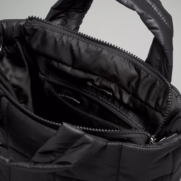 Lululemon Quilted Grid Tote Bag Mini 5L - Picture 4 of 10